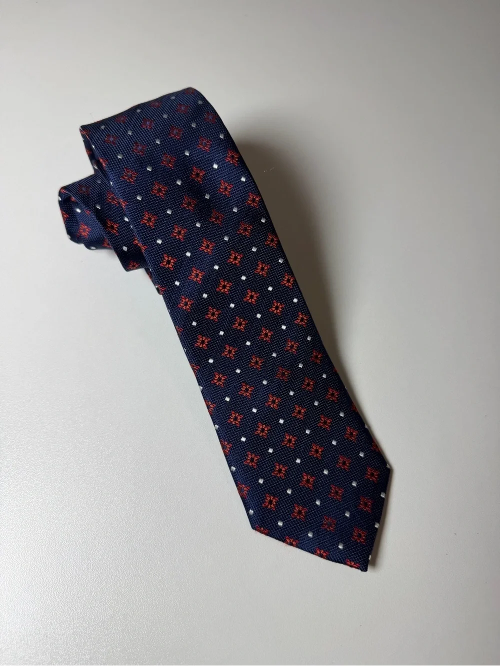 J. Crew The Silk Tie Modern Slim Navy Tie with Red Geometric Pattern 100% Silk